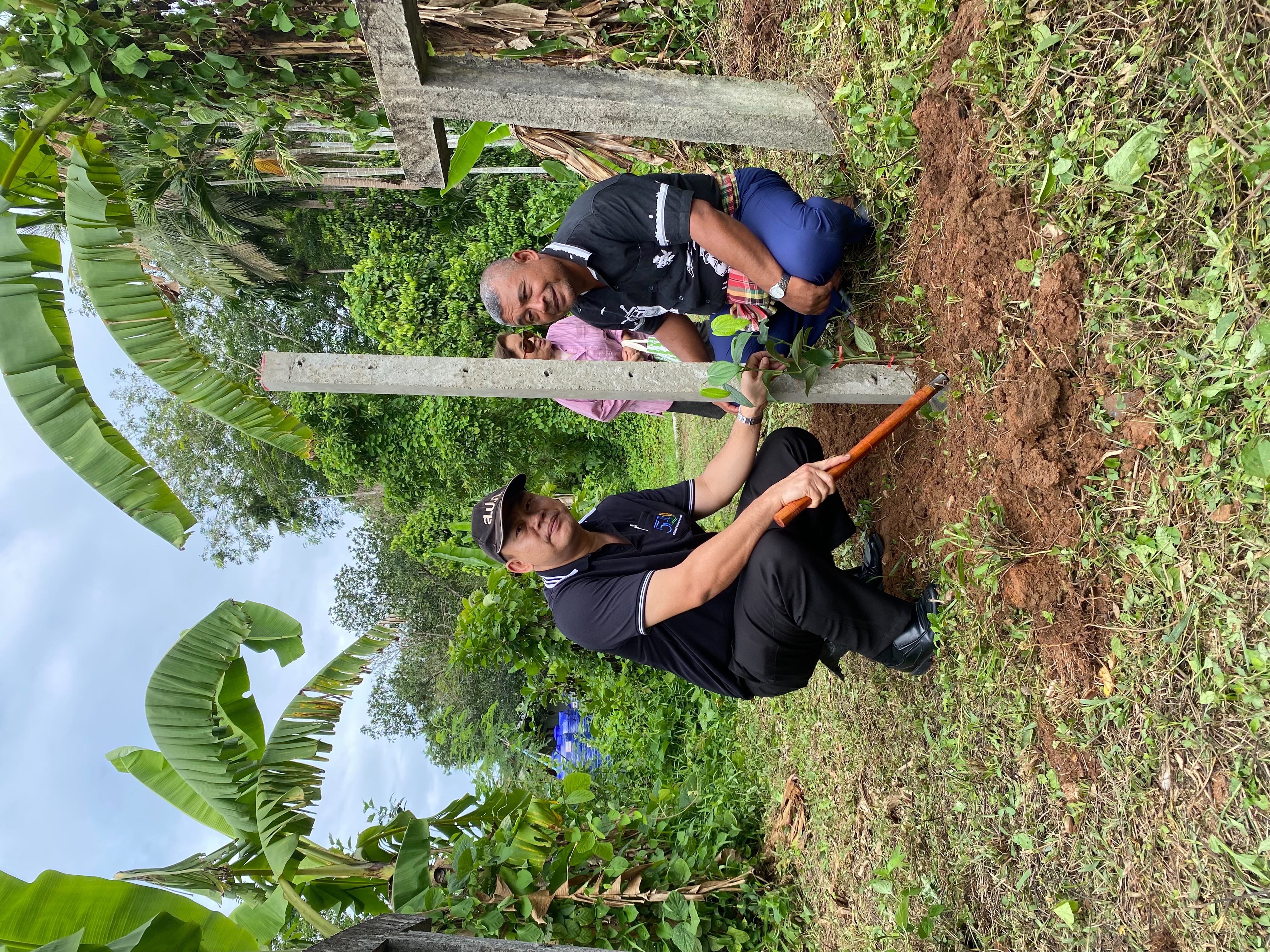 title - สำนักงานการปฏิรูปที่ดินจังหวัดตรัง ร่วมจัดกิจกรรมเนื่องในวันต้นไม้ประจำปีของชาติ พ.ศ.๒๕๖๙